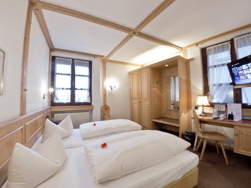 Hotel Gruener Baum 3*